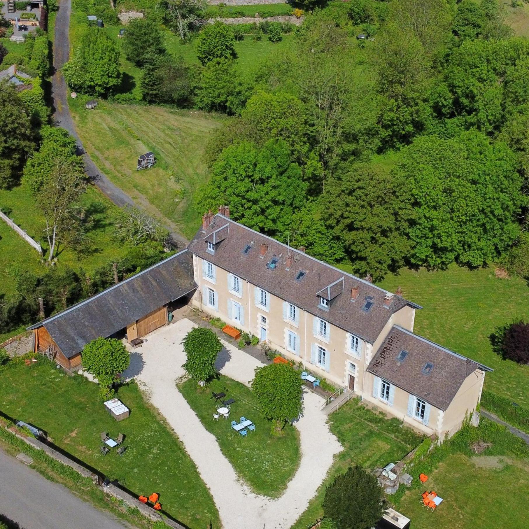 L' Ancienne Ecole Du Morvan *